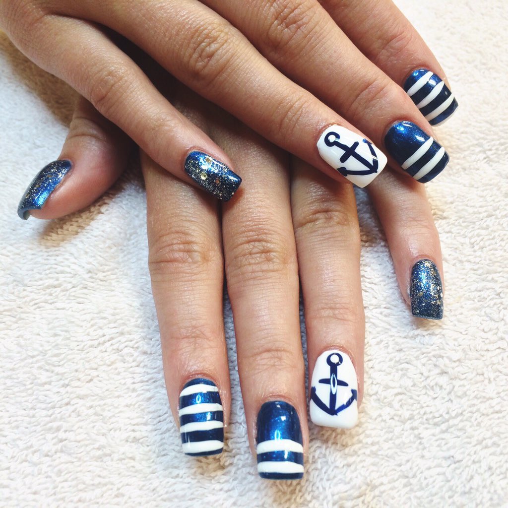 APolishedArt's tweet photo. #nails #nailart #art #anchor #anchornails https://t.co/JjIDQknaIq