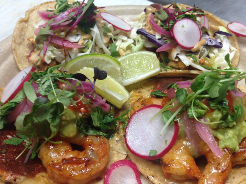 leanmacheen's tweet photo. #TacoLocal:

Wed 11.4 #Spokeasy 6-9
Thurs 11.5 #Gazebo 5-9
Sat &amp; Sun 11.7 &amp; 11.8 #FicklinVineyards 10-5 https://t.co/O7o998fv04