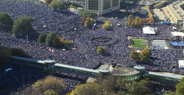 espn's tweet photo. Today in KC, a crowd 30 years in the making ... https://t.co/hnFeYa0FkW