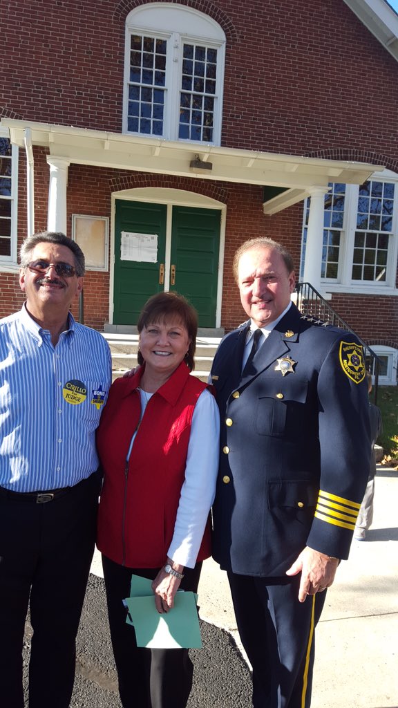 sheriffbono's tweet photo. I ran into my friend Caesar Gambone and Peggy Mandato at Worcester West - #FairviewVillage Community Center https://t.co/NpnC1Y1nJF