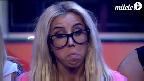 casandra_10's tweet photo. Cuando se te bajan los humos del verbo bajar #limite4gh16 https://t.co/EMRgMIdcmY