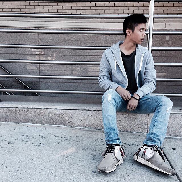 SimpleFits's tweet photo. #SimpleFits π· By @Da.Luxe
Hoodie: #UniQlo
Tee: #Damirdoma
Jeans: #Americanrag
Sneakers: #Visvims https://t.co/n4FShVCUoP