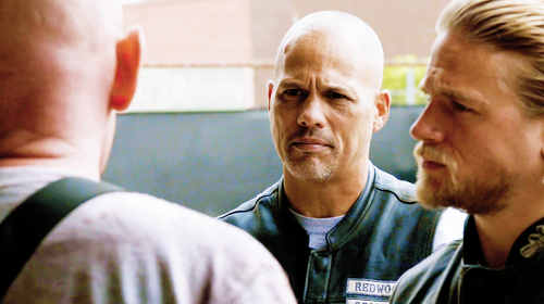 HappysCrewSOA's tweet photo. #Happy @davidlabrava and Jax #CharlieHunnam are ready to rumble #SOA #HappysCrew https://t.co/rUfytxvkER