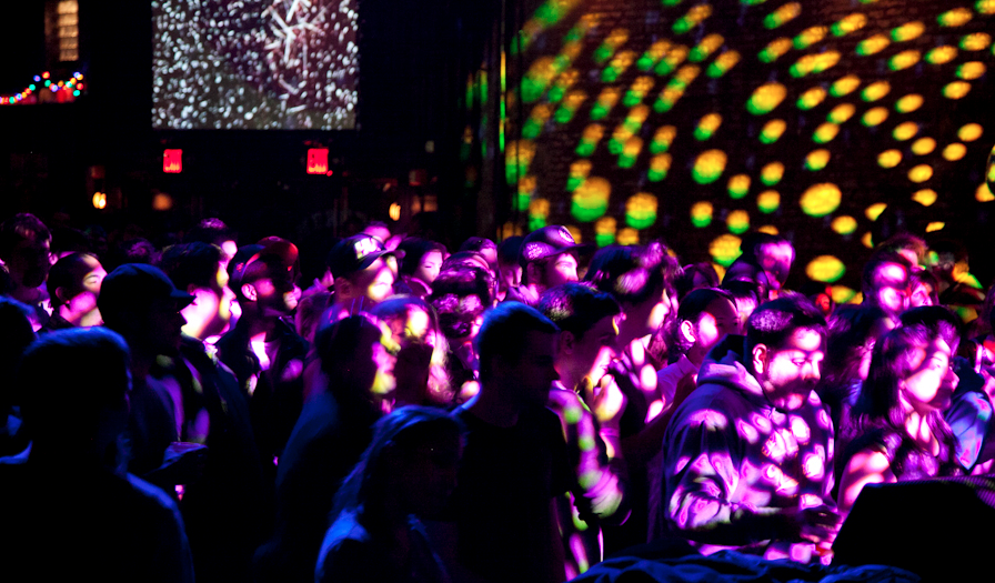 #Brooklyn erlectronic music festival #BEMF set to bring commercial and mainstream together: bit.ly/1H4Xp0k