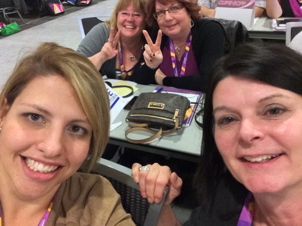 BriGoertzen's tweet photo. Manitoba sisters in photobombing action. #CUPE2015 #scfp2015 #cupemb https://t.co/DkXR6IptHM