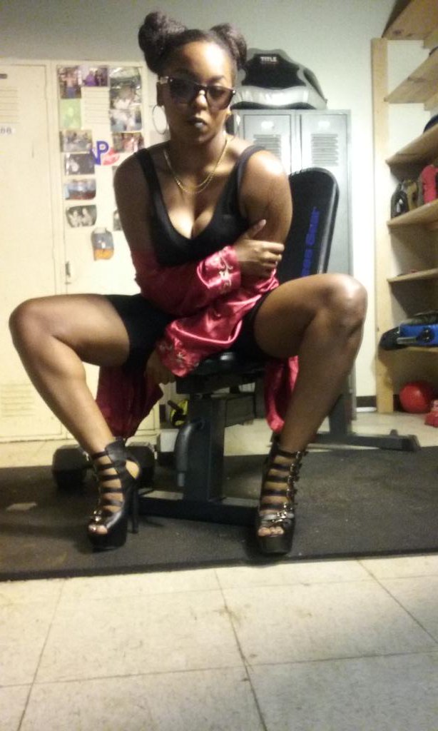 tiebrown013's tweet photo. After Featuring In Video Shoot https://t.co/Gl7t69dqck