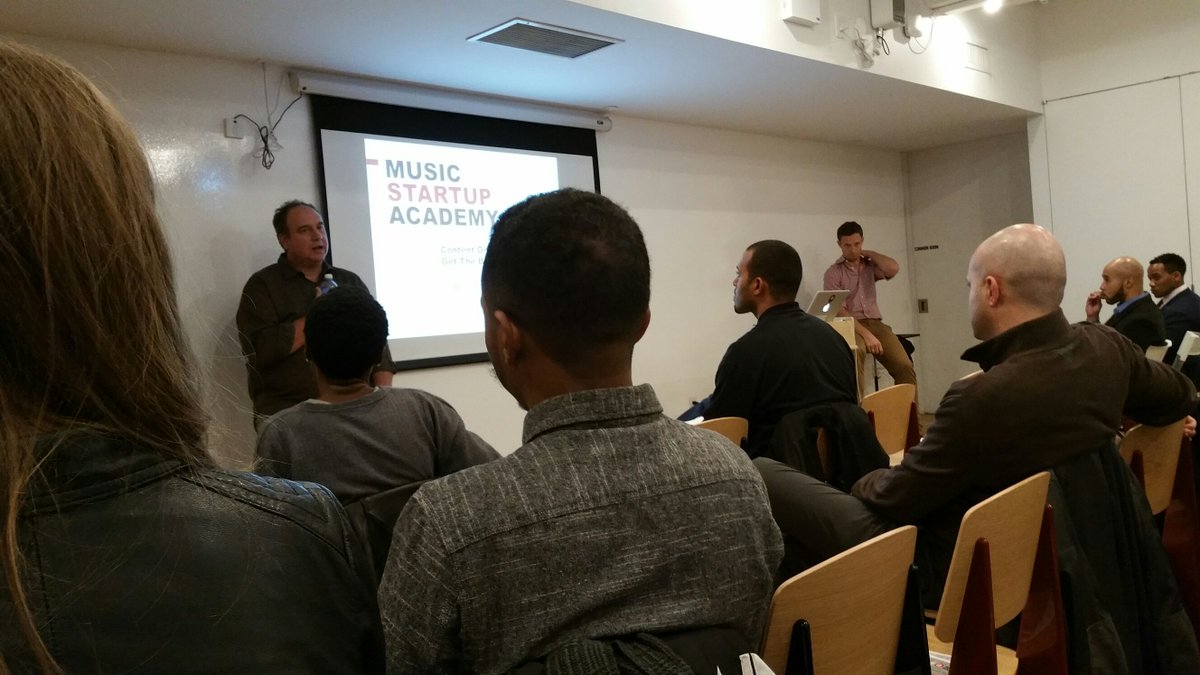 jaybirdcom's tweet photo. On to @musicbizassoc #msany https://t.co/mxdQCuHjFk
