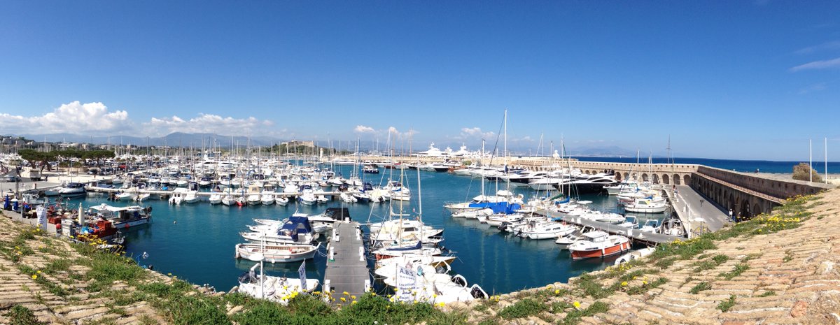 KatieL484's tweet photo. Back in Antibes #dockwalking #yachtlife #crewlife #dreamjob https://t.co/WiqbjW8hSb