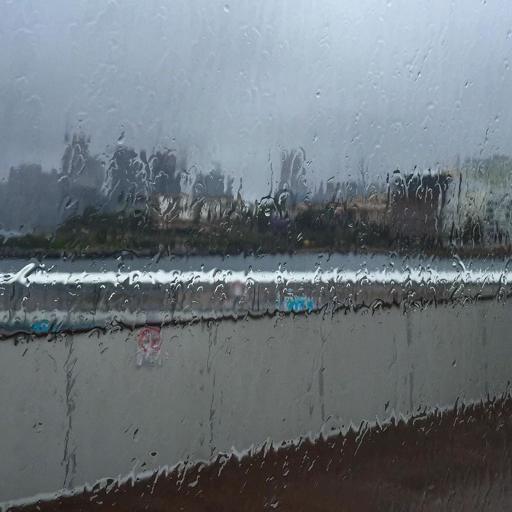 SEC_GI's tweet photo. Staying indoors #sydneyexhibitioncentre #glebeisland #ontheharbour #secgi #sydneyrain #sydney #sydneycity #rain #ra… https://t.co/z1sk002Xs3