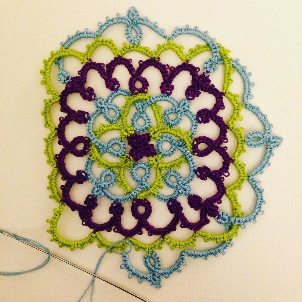 kersti's tweet photo. Too tired to continue tonight #tattinglace #craftree https://t.co/nu9yQAfw4f