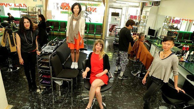 FootscrayLife's tweet photo. This year's @Bigwestfestival theme is House, #Footscray hair salons to perform, Nov 20-28 https://t.co/5fNulfRbaH https://t.co/UJ7FkCLSAy