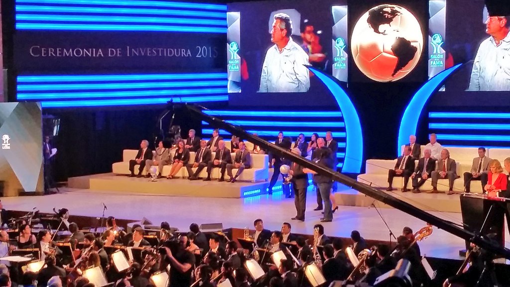 Ingresa 'Vuce' al Salón de la Fama del Futbol - CS7XkhDUkAA_a2f