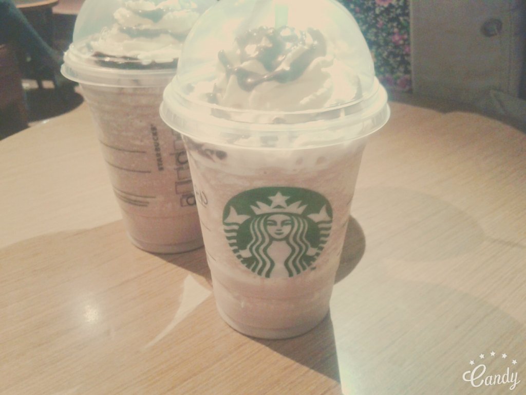 gerii_neira's tweet photo. @Starbucks con primos 💕💕#starbucks #conprimos https://t.co/kRaSziHk7V