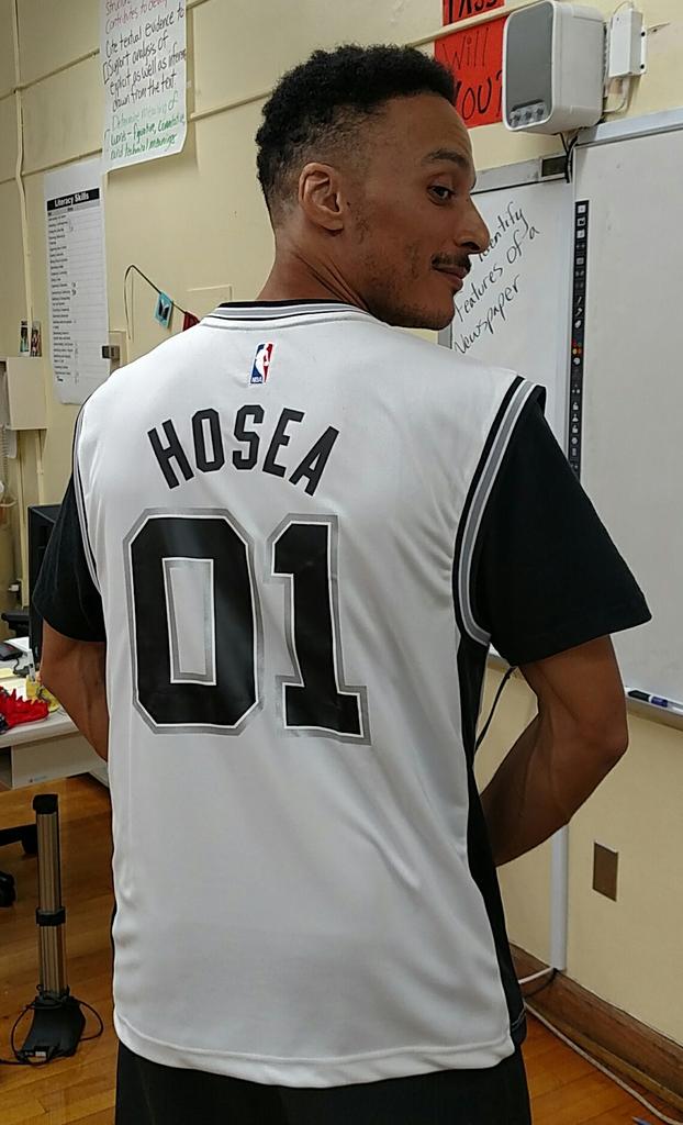 Earthdriver's tweet image. Jeremiah Hosea of Earthdriver always reppin' the Spurs #theoriginalnyspursfan #earthdriver