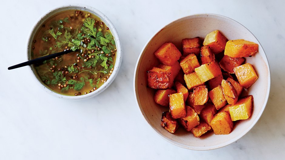 6 ways to top your butternut squash salad: fandw.me/1WxizWK