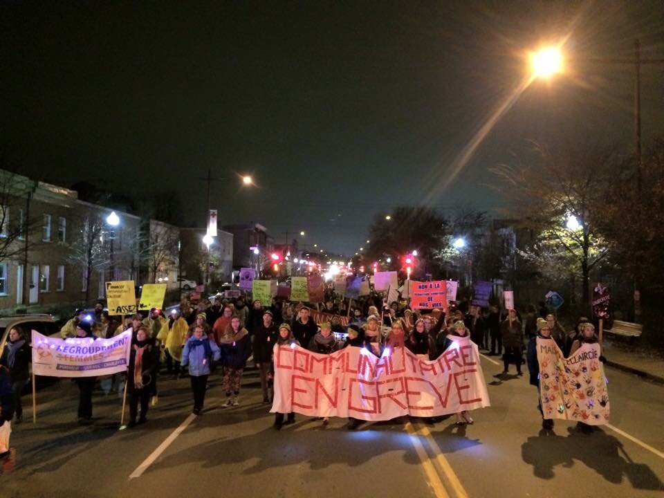 VeroLaflamme's tweet photo. 800 pers. à la manif régionale du communautaire à Québec pour clôre les actions #2et3nov. Bravo! Photo: @repac0312 https://t.co/gQIqYShHCY