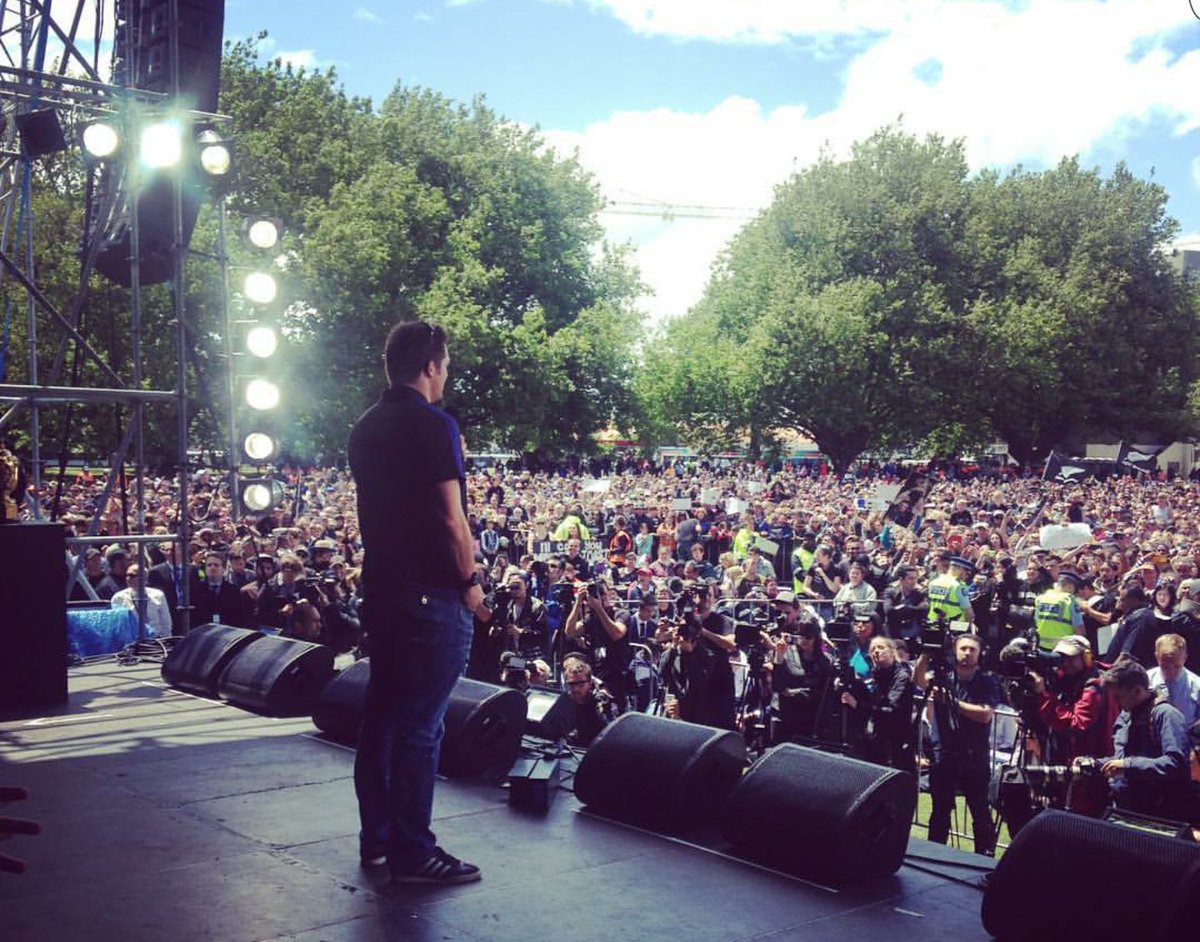 DanCarter's tweet photo. So good to see our fans today for our Auckland parade. Best supporters in the world! https://t.co/iNq8CWj3mM