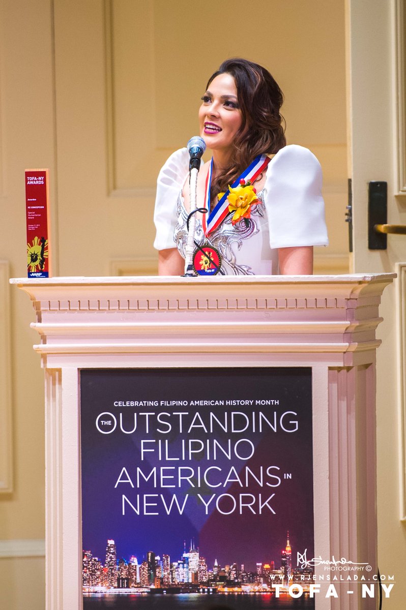 WFP_Philippines's tweet photo. Join us in congratulating @kc_concepcion for the #humanitarian award she received from TOFA-NY! #TOFA2015 https://t.co/B3roFRuBUo