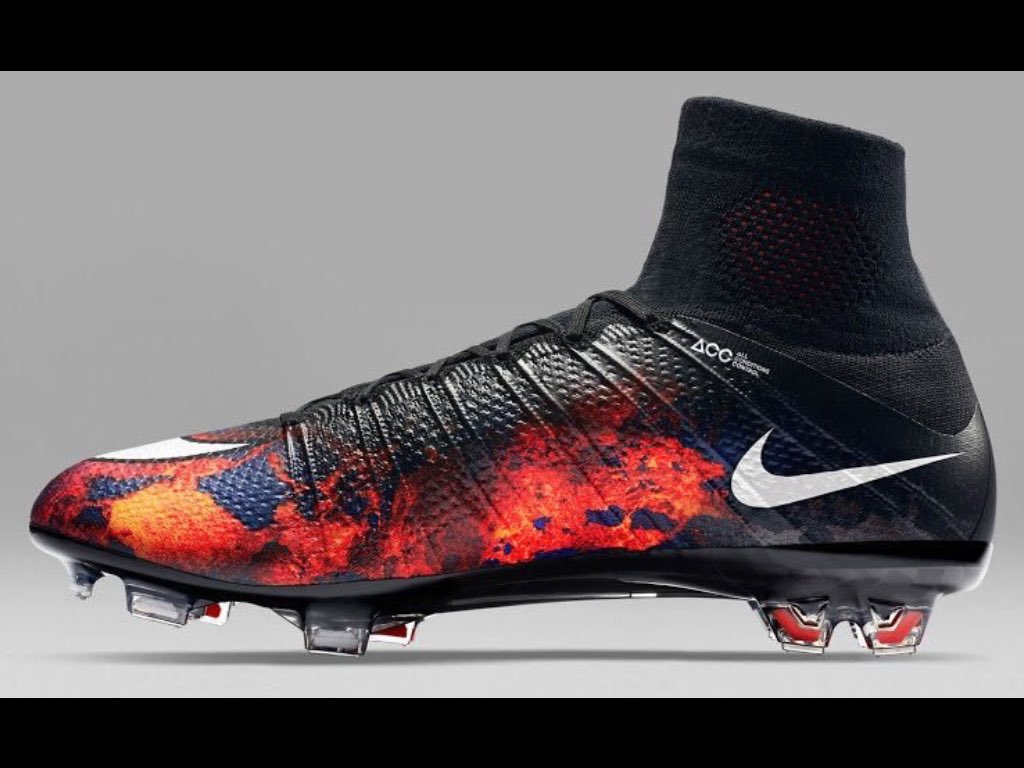 Alfeefee1's tweet photo. If you like cr7 !! like this photo? Or comment below !? https://t.co/H2Ve3tXnIA
