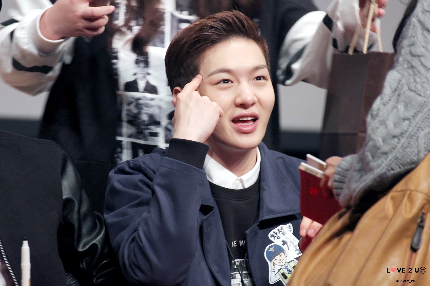 CS7qSDhUYAAA72i.jpg:large