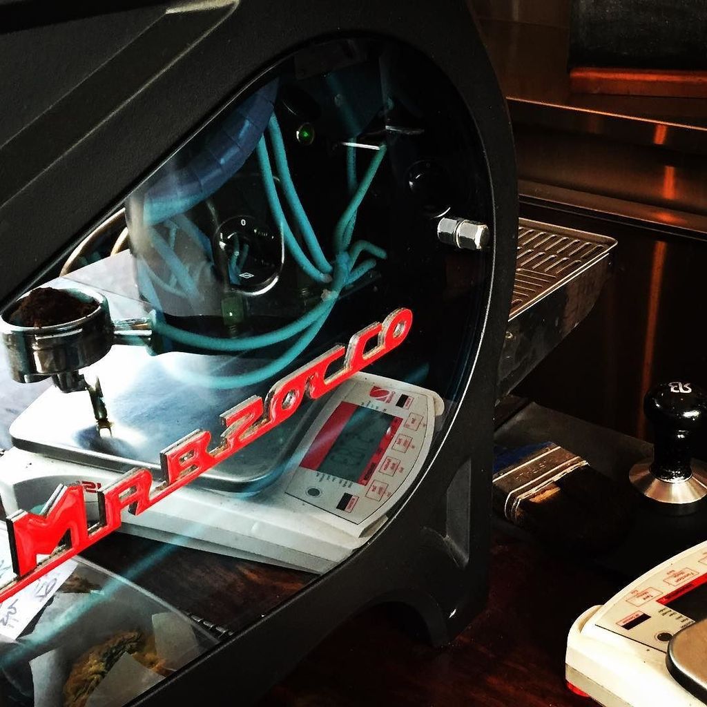 Espresso Syndicate through a #LaMarzocco #Strada brings out all new layers of complexity. … ift.tt/1RtZBiz