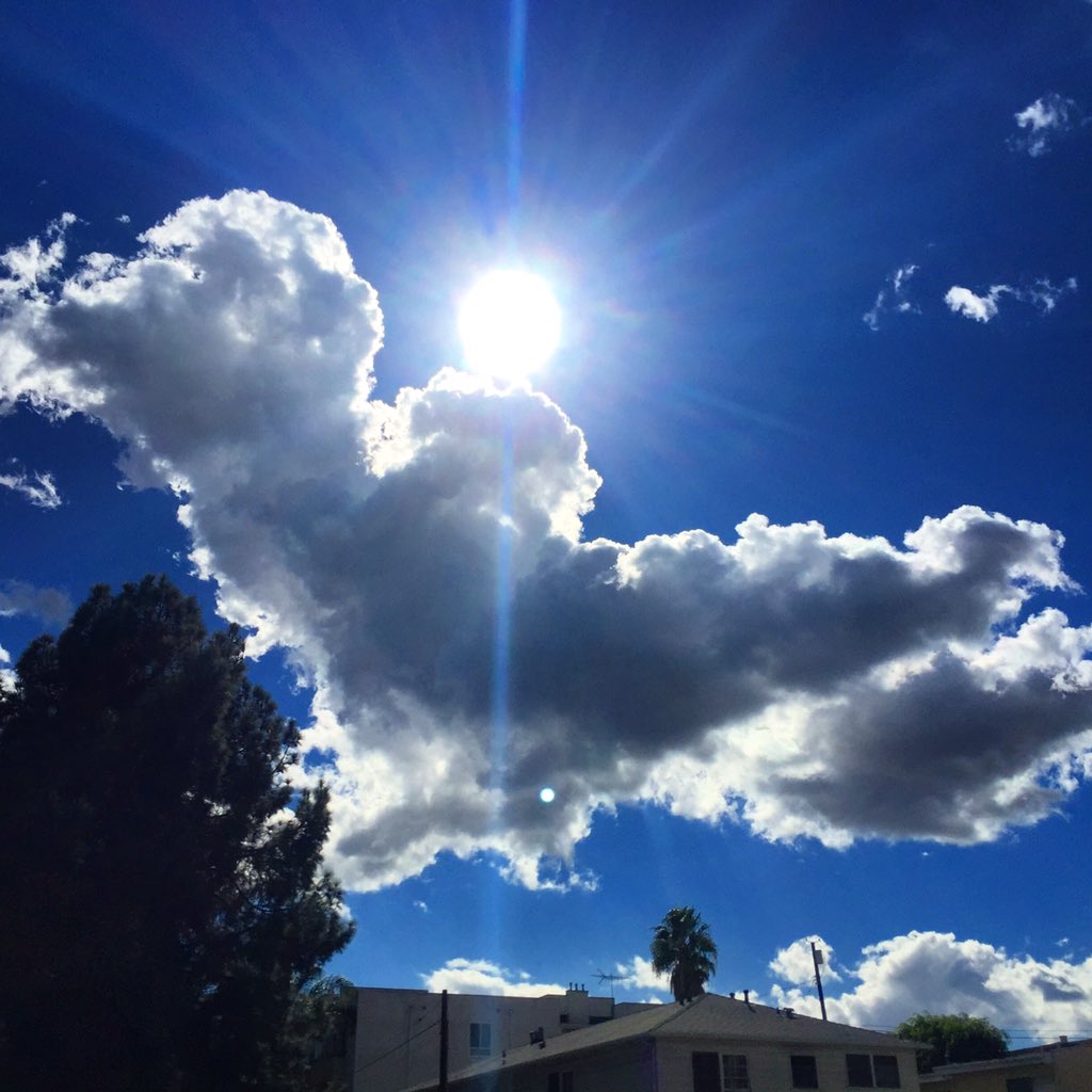 AlimiBallard's tweet photo. Klingon Warship.. Jean 'Phoenix' Grey.. #WhatDoYouSee #CloudPsychic #CloudReader ✨✨👳🏾✨✨ https://t.co/2T4XSLfkKS