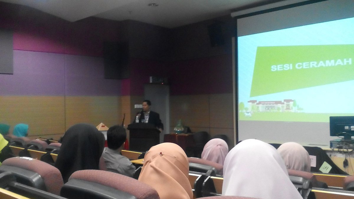 sekrefast_usim's tweet photo. [ PERASMIAN GREENFAST ]

Ceramah daripada Ustaz Yusri. 

#GreenFaST
#ForAGreenerFST
#MEDIASEKREFAST https://t.co/fOTupcLff4