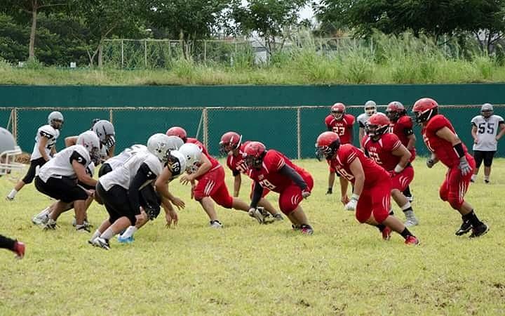 Edgar_Gleez's tweet photo. The dream time🏈👊 https://t.co/A27nmE1Ary