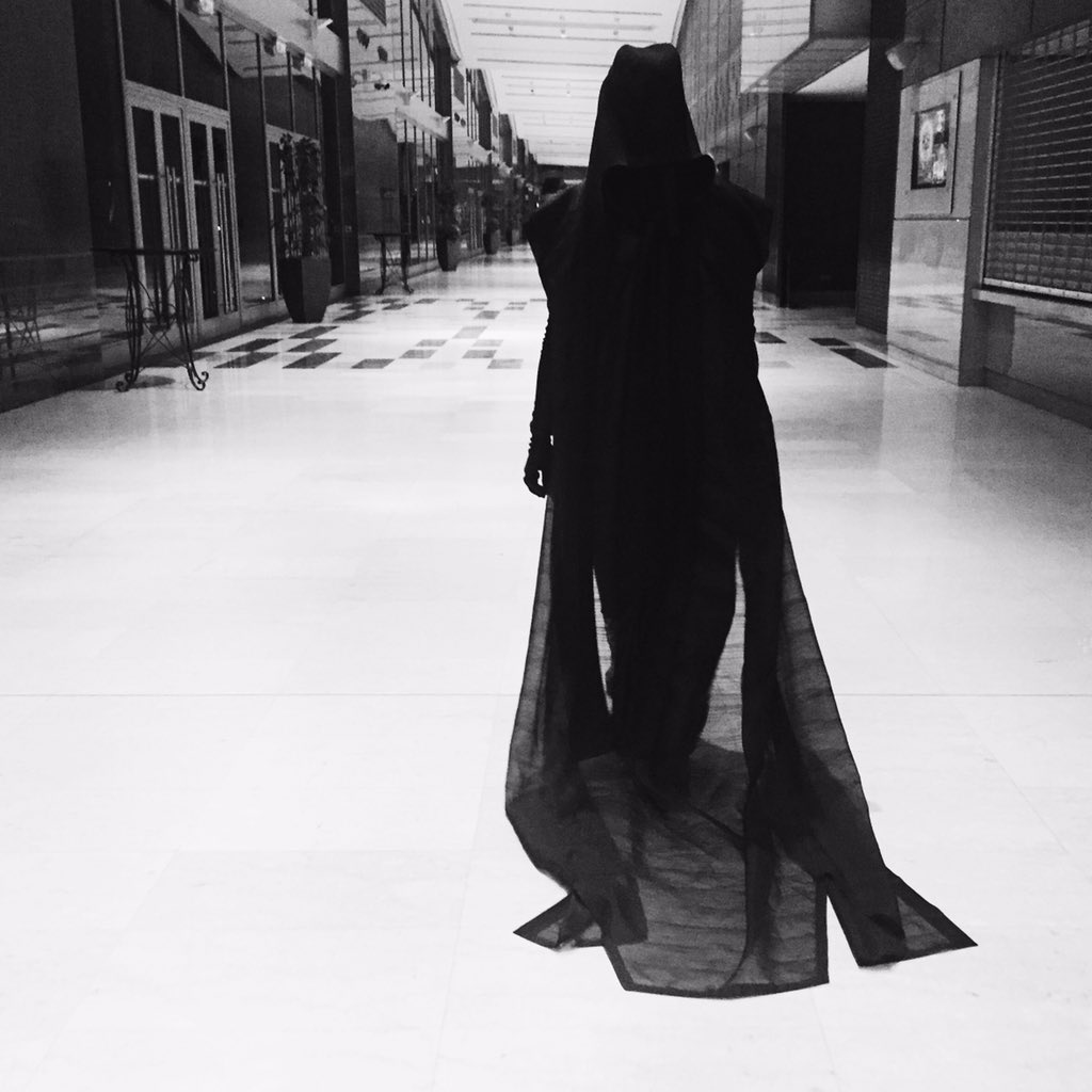 twt_muzik's tweet photo. Let's not forget the custom Joe Chia pieces made for @najwamahiaddin during #ffm27 100% Local! https://t.co/VL9iTnoegP