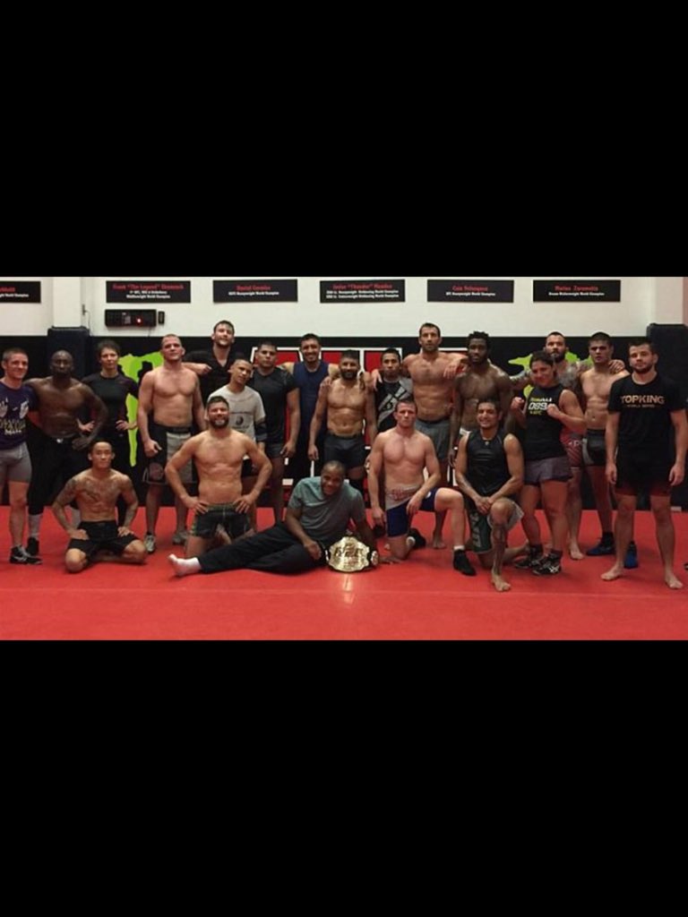 Salimchik9393's tweet photo. @officialswick  soon I bring this belt  my home @AKAThailand👊🏻 In sha Allah☝🏻Amin https://t.co/Xz2yJHXvP5