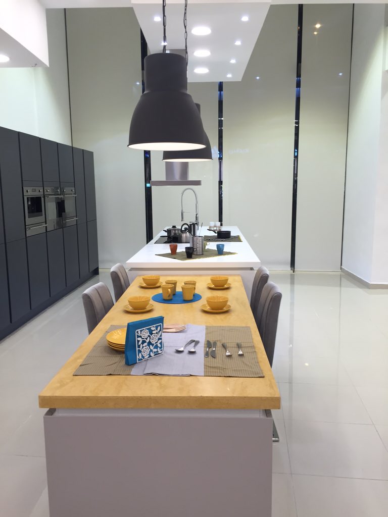 CreativKitchens's tweet photo. #jeddah_showroom #creative_kitchens #LINRAR_AVANT #Symphony https://t.co/kgeui7HJmx
