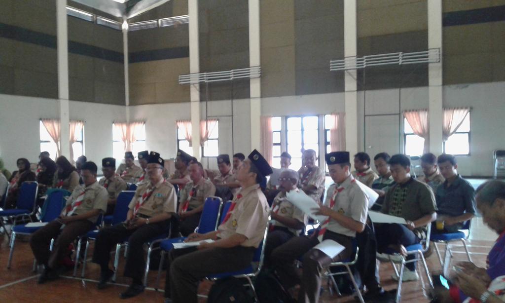 Kwarcab_Cianjur's tweet photo. Rakoor Kwarcab dengan kwarran
#scoutforchange #jabarkahiji https://t.co/GCKVjNbokF