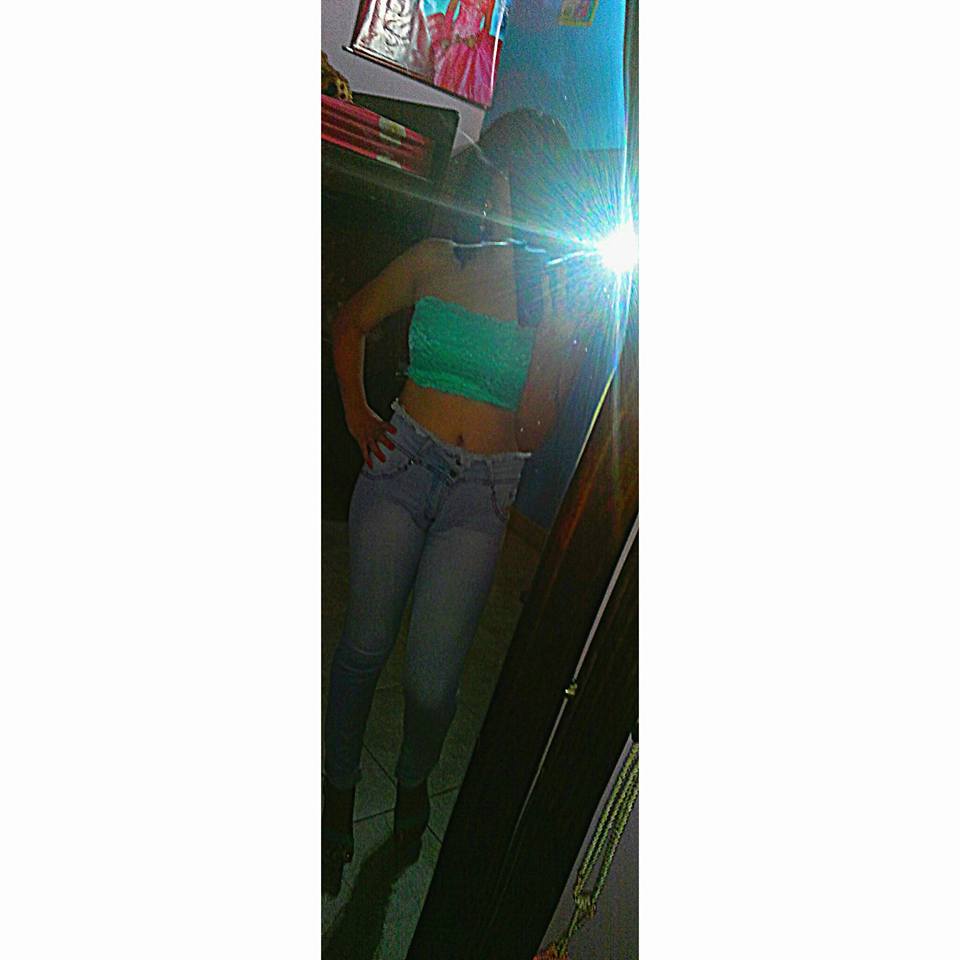 yoidaristorreal's tweet photo. Pasamos la vida peliando y amando.. https://t.co/89HhOGlKHM