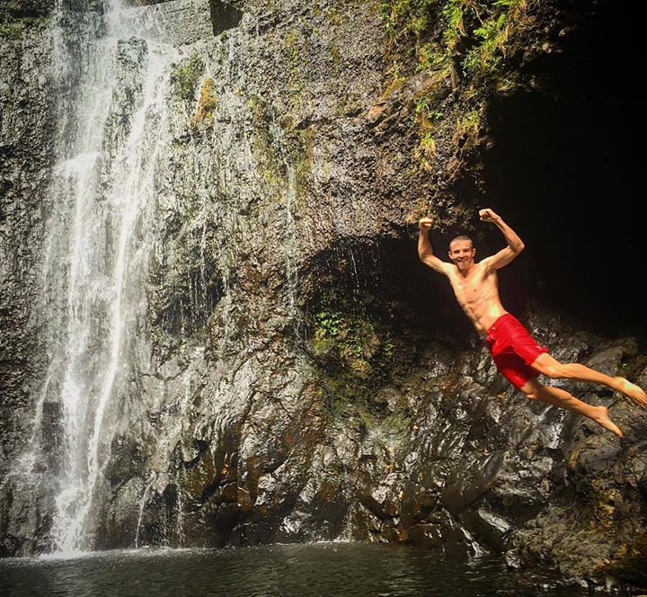 Ian_Pyott's tweet photo. Jumping into #vacation the perfect way. #roadtohana #waterfall #freshwaterpool #hana #maui… https://t.co/sKho3HigpR https://t.co/7Nbqe4LuU8