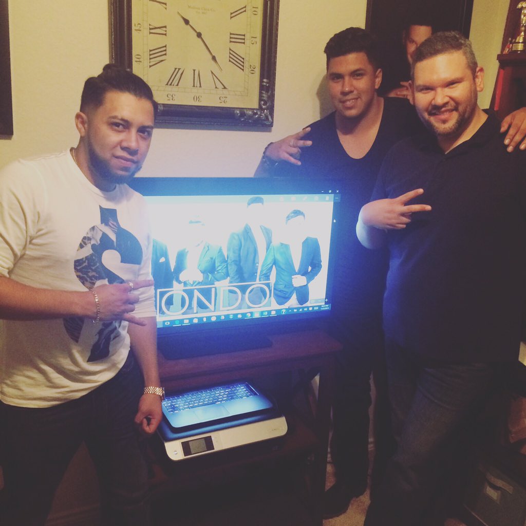 GrupoOndo's tweet photo. Terminamos con Mingo de https://t.co/CbVSRLCrmg! Gracias por el apoyo! #OndoStyle #AlDiabloContigo https://t.co/dhUZJ3zAPn