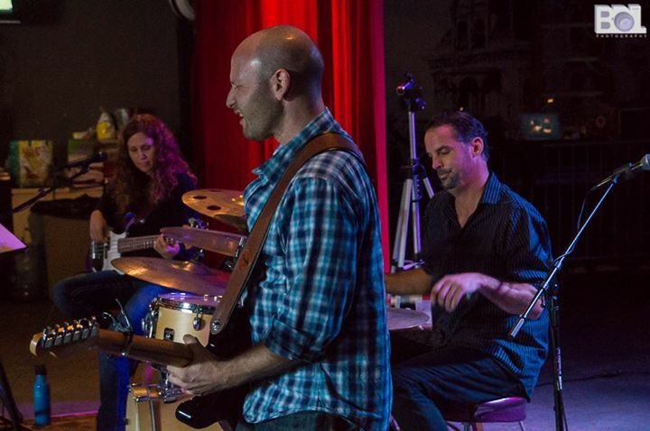 musicbybump's tweet photo. Album release party. #BrokenFix (Photos by @BoneyDiego) https://t.co/wn5joAaIfU
