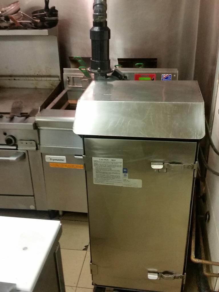 PipestoneFoodCo's tweet photo. It's new 2me"indoor smoker" day! #BBQ #brisket #ribs @PHMeatShop # heritageangus #FuWHO #yearroundBBQ https://t.co/kyLAgT8MIU