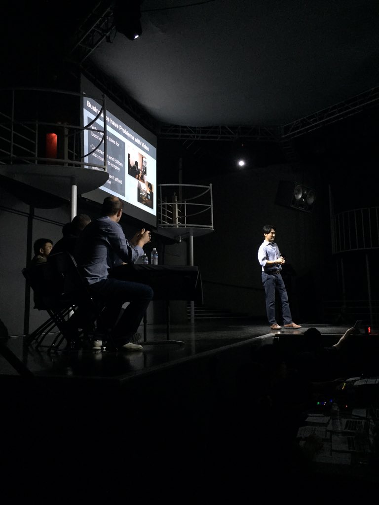 SF_JPN's tweet photo. The second startup on stage is @colaviapp #jpn8 https://t.co/h2sjgVBJXA