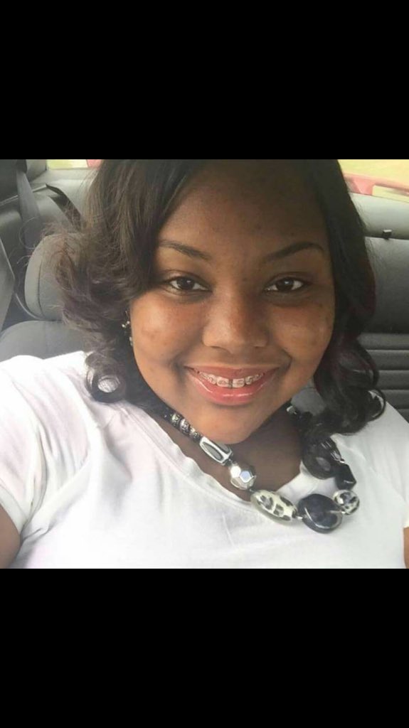 ExtraOrdinExten's tweet image. This is Brazilian body wave in 14, 16, 18.. For great quality hair, shop with us!!💋