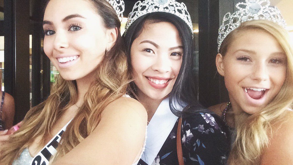 MissTeenWpg2015's tweet photo. tonight my mind is full of pageant memories, miss you beautifuls💕 https://t.co/8G9kTCMHNI