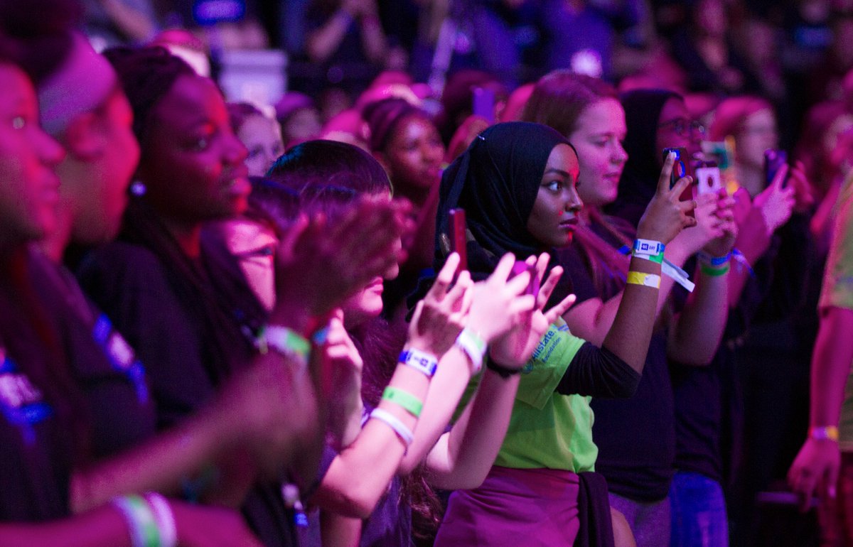 PiPressPhotos's tweet photo. 18,000 @Twincities students get inspired at WE DAY at #XcelEnergy Center in #StPaul. Photos: https://t.co/FFbXGHCycY https://t.co/JDv40ZAOPu