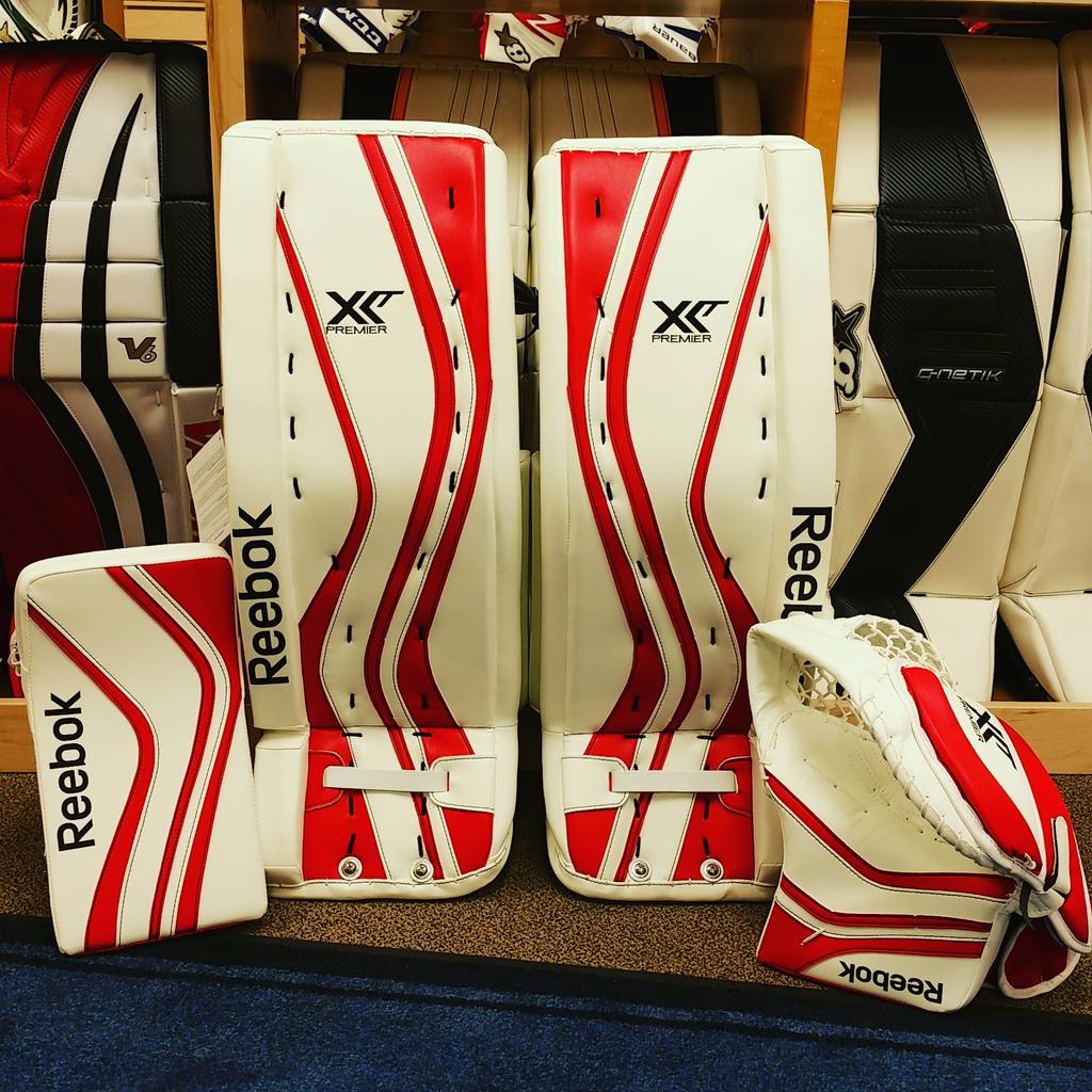 ProSkateGoal's tweet photo. Still more custom orders arriving this week! Good way to start the day #DeliveryDude @CCMGoalie https://t.co/xO4TLMWuZw