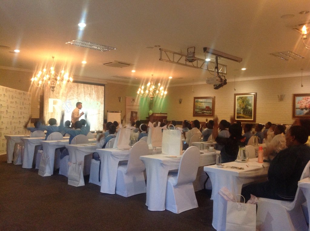 B4ET with Ferdi presenting his identity segment of the Roar program. <a href="/Womentality/">WOMENTALITY</a> <a href="/Beeld_Nuus/">Beeld</a> #womenEmpowerment