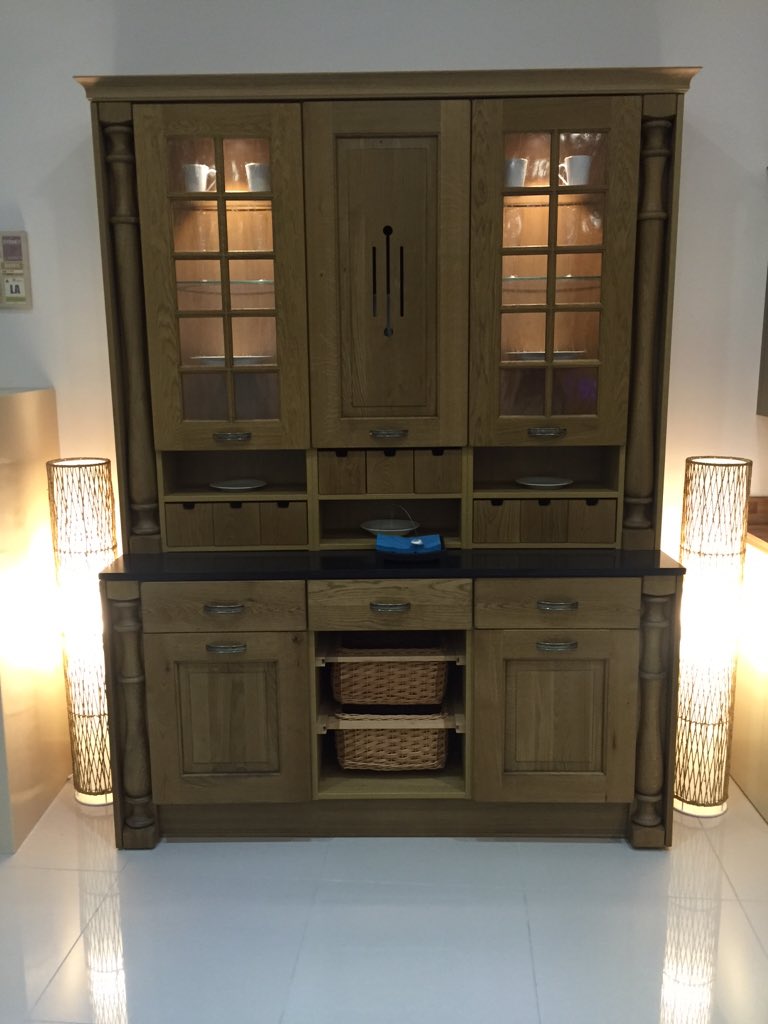 CreativKitchens's tweet photo. #STAMFORD
#CREATIVE_KITCHENS #SYMPHONY #solid_wood_kitchens https://t.co/po9w9vLcuR
