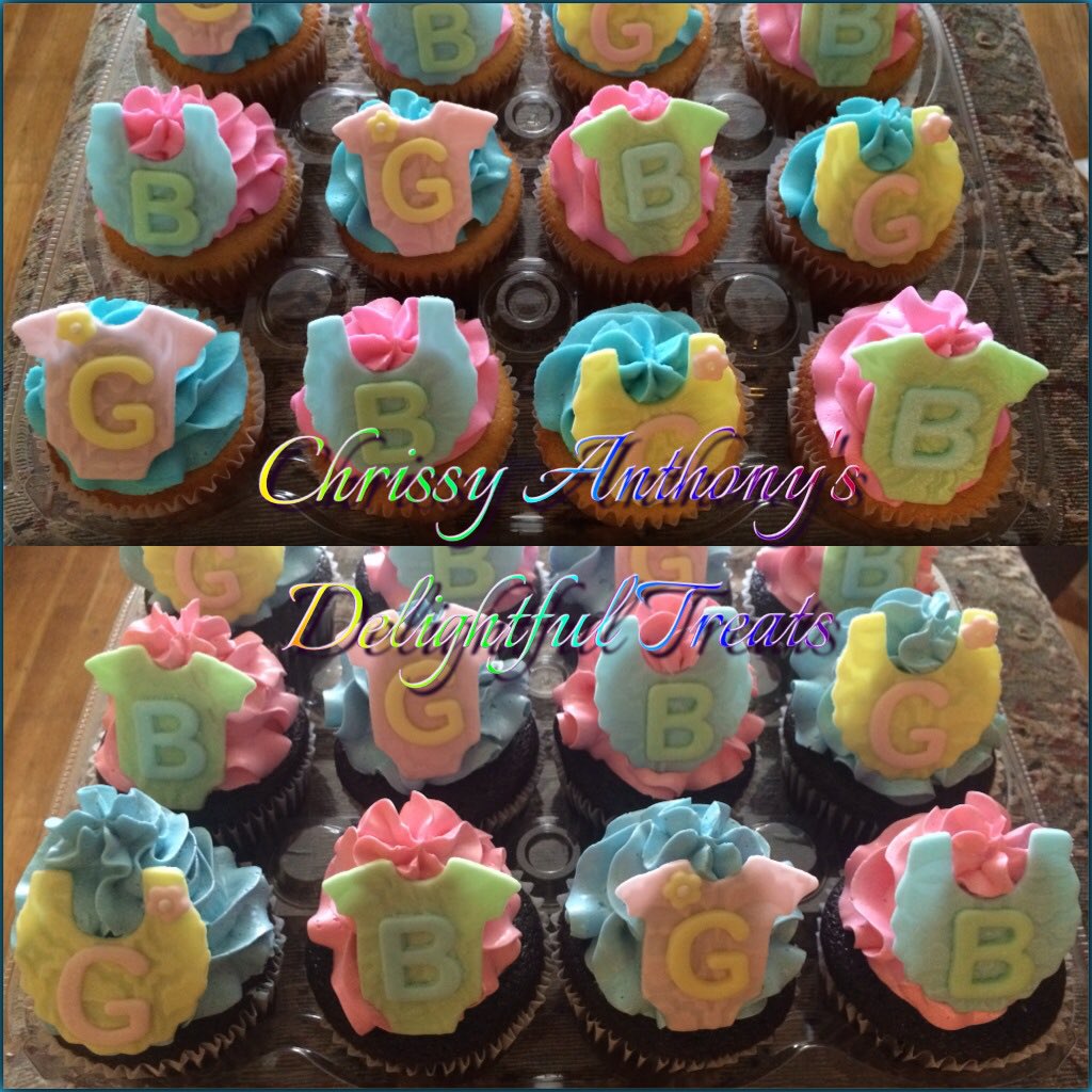 Gender Reveal cupcakes