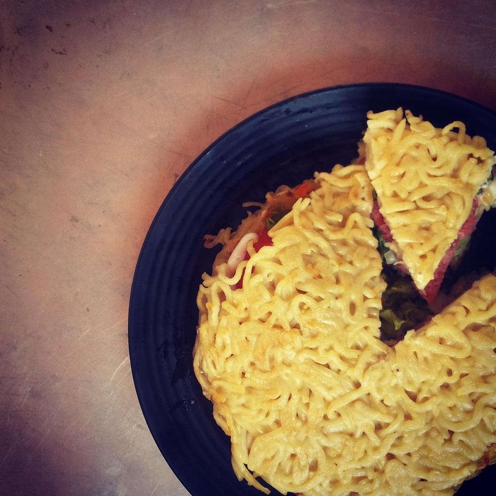 Lunch time with #bugermie ♥