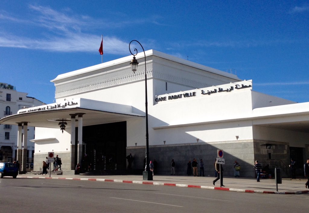 johan_sncf's tweet photo. Gare de Rabat Ville, rénovée il y à 5 ans, 20000 voyageurs quotidiens @ONCFOfficiel @PaulBlogTrotter https://t.co/1dxk1FL0oL
