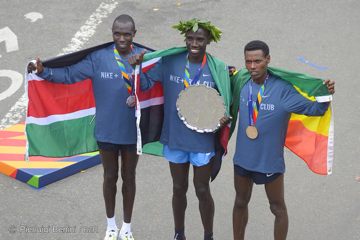 runnersworldITA's tweet photo. #NYCMarathon Report @nycmarathon 2015 by @irene_righetti e @PierluigiBenini Com'è andata: https://t.co/S4Wfv6twsG https://t.co/0JNx6LzzbP