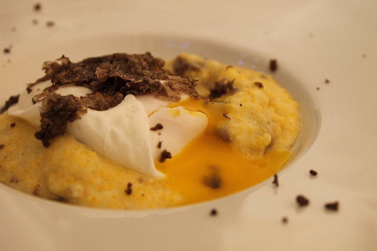 truffletraders's tweet photo. [#Recipe] Polenta with cream and #Truffle #food  https://t.co/Hdu8bqP3OP https://t.co/gGjbfgCiyx