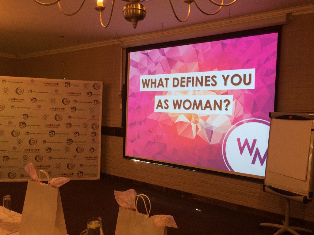 womanINpowered's tweet photo. Chatting to a group of young ladies bout WIP #INpowering @Womentality https://t.co/vxX7kJcf4E